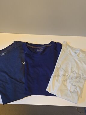 Arc'teryx Men's Short Sleeve Tee - Navy Blue Marine Bkue And Gray